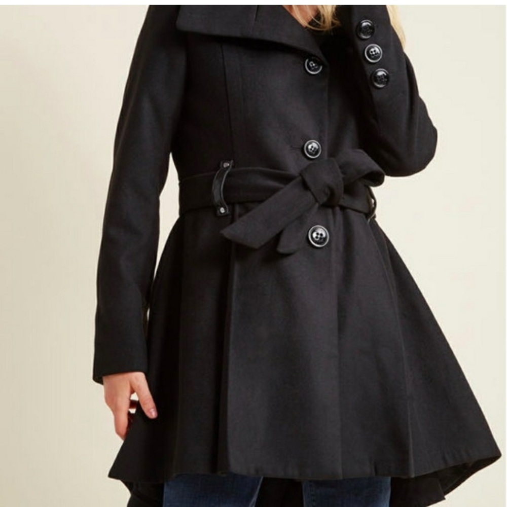 STEVE MADDEN Fit & Flare Coat.